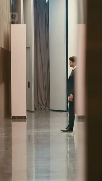 อย่าแตะพ่อของฉันที่ถือปืน!