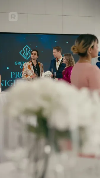 อย่าแตะพ่อของฉันที่ถือปืน!