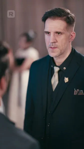 อย่าแตะพ่อของฉันที่ถือปืน!