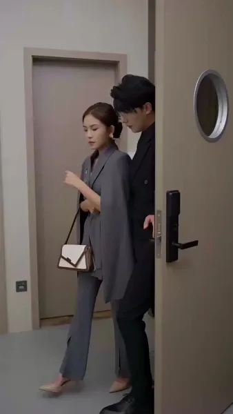 หลังเกิดใหม่คุณหนูตัวจริงขอกลับมาล้างแค้น