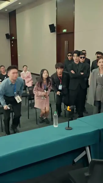 หลังเกิดใหม่คุณหนูตัวจริงขอกลับมาล้างแค้น