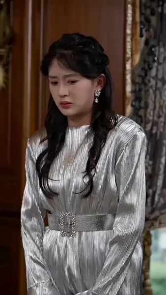 หลังเกิดใหม่คุณหนูตัวจริงขอกลับมาล้างแค้น