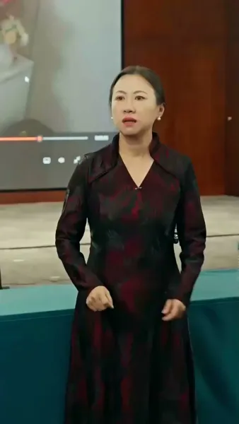 หลังเกิดใหม่คุณหนูตัวจริงขอกลับมาล้างแค้น