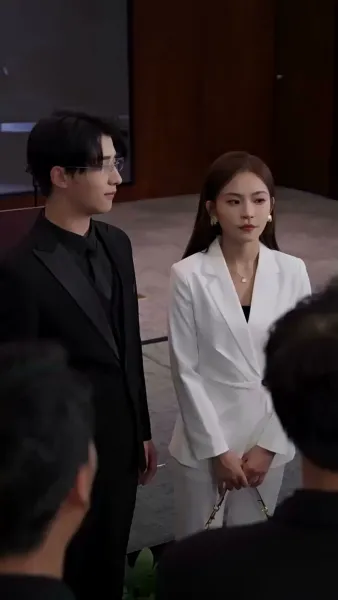 หลังเกิดใหม่คุณหนูตัวจริงขอกลับมาล้างแค้น