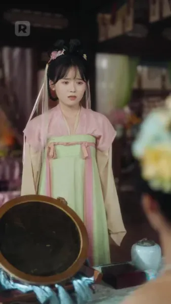 อภิเษกสมรสกับ ท่านอ๋องสายแบด