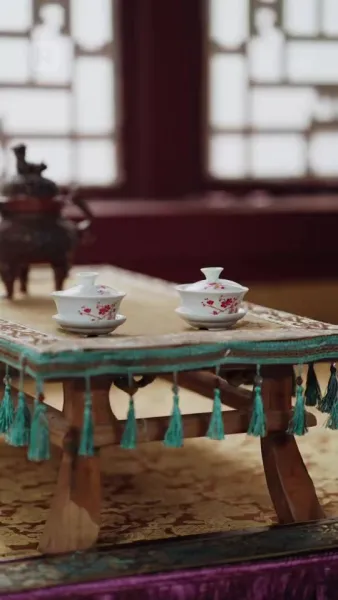 อภิเษกสมรสกับ ท่านอ๋องสายแบด