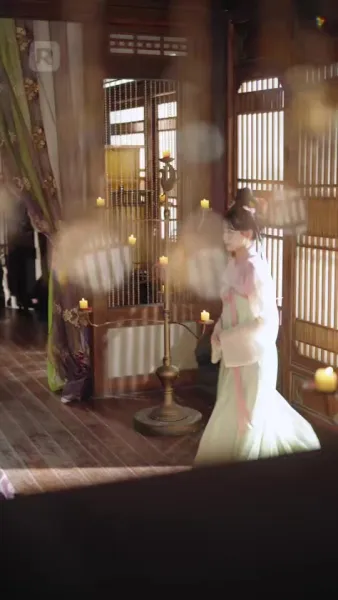 อภิเษกสมรสกับ ท่านอ๋องสายแบด