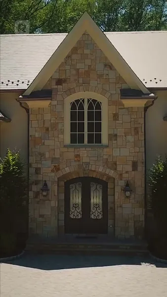 พระแม่มารีและมหาเศรษฐี