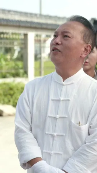 สามสตรีบูชาบูรพการี