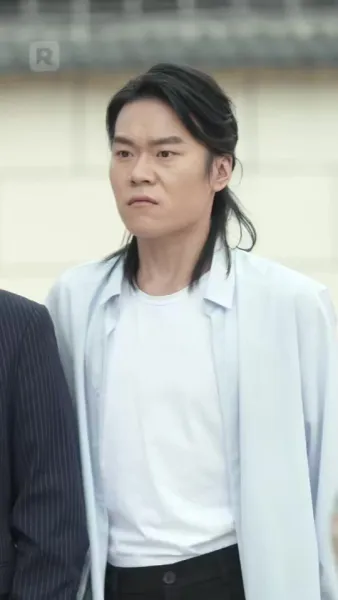 สามสตรีบูชาบูรพการี