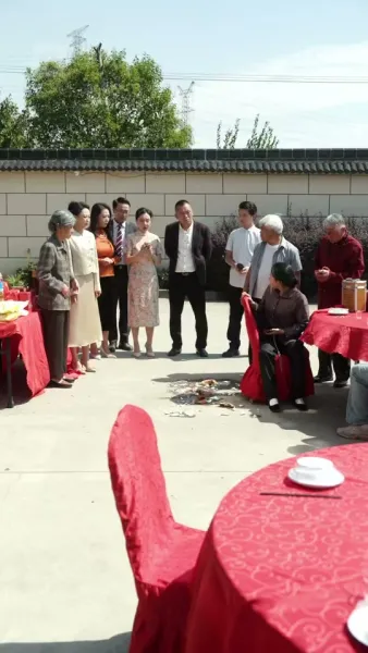 สามสตรีบูชาบูรพการี