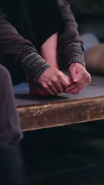 การนำแสงสิทธิ์มาชนะความขาดแคลน