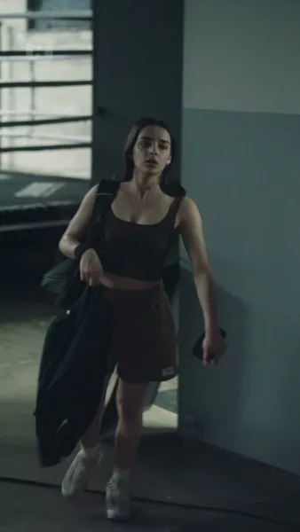 แรงดึงดูดร้ายแรง: เจ้าหญิงลูกผสม