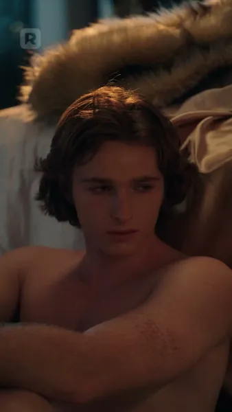 แรงดึงดูดร้ายแรง: เจ้าหญิงลูกผสม