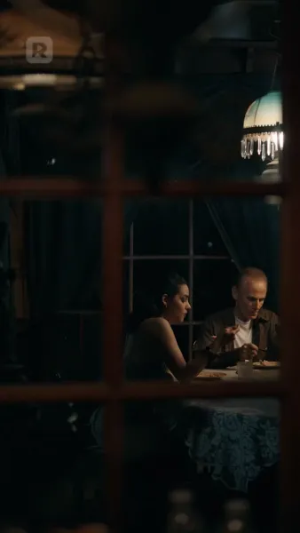 แรงดึงดูดร้ายแรง: เจ้าหญิงลูกผสม