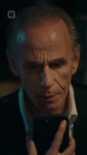 แรงดึงดูดร้ายแรง: เจ้าหญิงลูกผสม