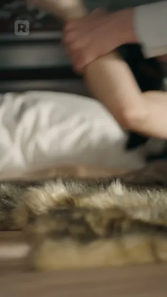 แรงดึงดูดร้ายแรง: เจ้าหญิงลูกผสม