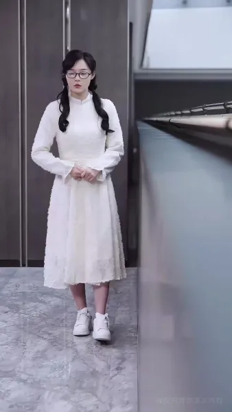 โฉมแทนใต้แสงอำนาจ