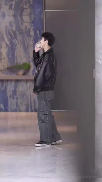 โฉมแทนใต้แสงอำนาจ