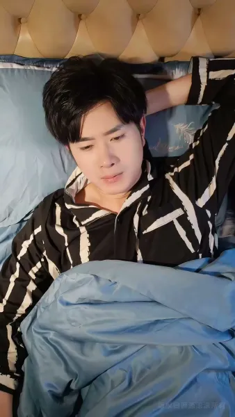 โฉมแทนใต้แสงอำนาจ