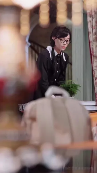 โฉมแทนใต้แสงอำนาจ