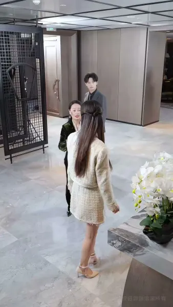 โฉมแทนใต้แสงอำนาจ