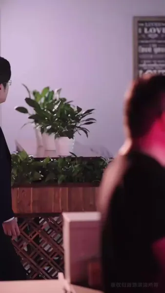 โฉมแทนใต้แสงอำนาจ