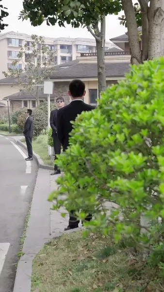 โฉมแทนใต้แสงอำนาจ