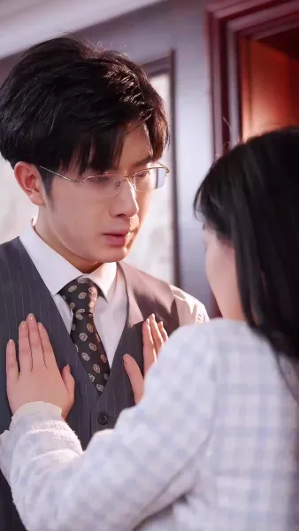 โฉมแทนใต้แสงอำนาจ