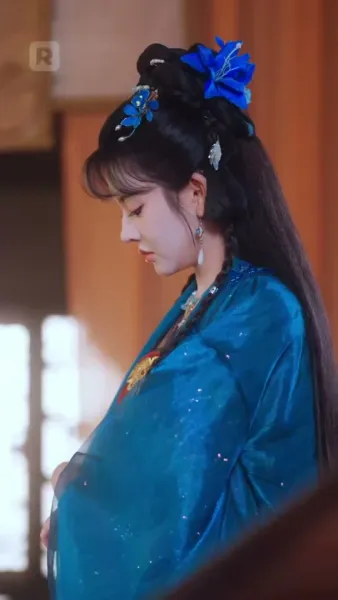 แม่เดี่ยวสายโหด ป่วนวังหลวง