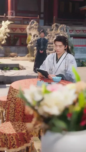 แม่เดี่ยวสายโหด ป่วนวังหลวง