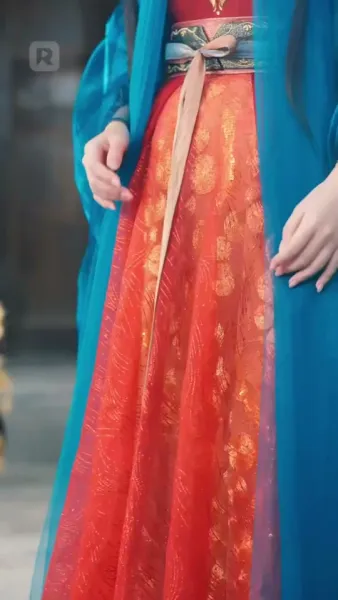 แม่เดี่ยวสายโหด ป่วนวังหลวง