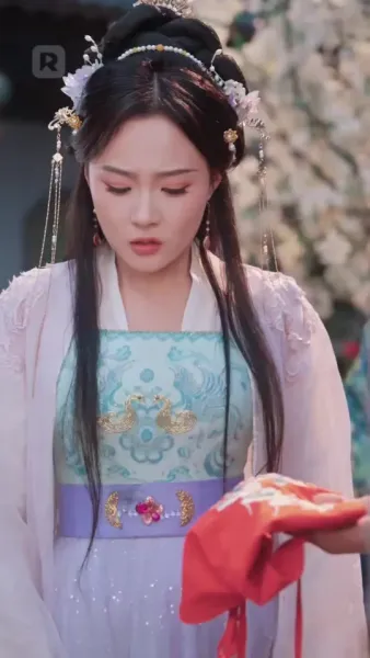 แม่เดี่ยวสายโหด ป่วนวังหลวง