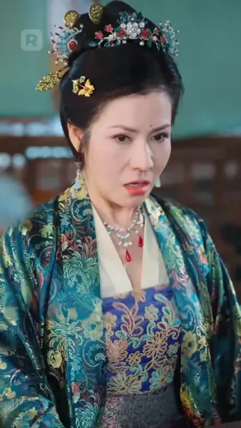 แม่เดี่ยวสายโหด ป่วนวังหลวง