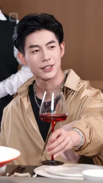 กลับชาติมารัก