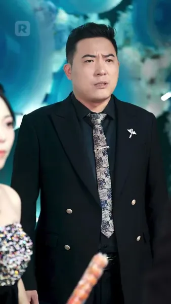 กลับชาติมารัก