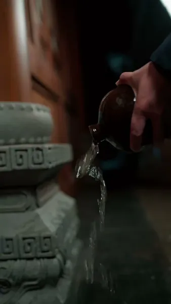 บุญคุณเก่า ลบด้วยเลือด 