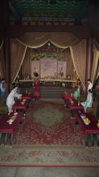 กลีบดอกไม้แช่แข็ง