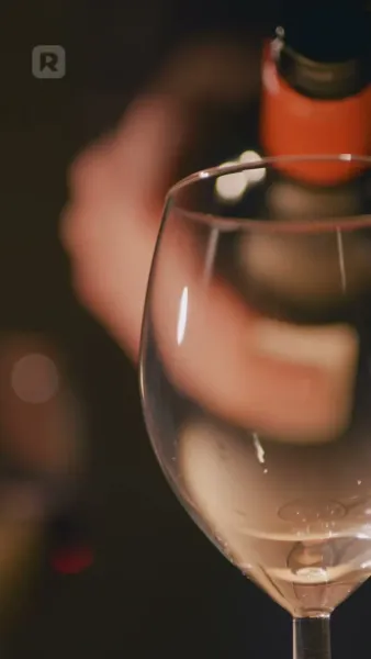 หนีงานแต่งพร้อมเบบี๋ในท้อง