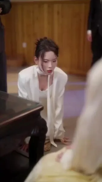 ใต้แสงจันทร์ ฉันมีเพียงแสงของคุณ