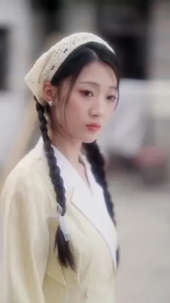 ใต้แสงจันทร์ ฉันมีเพียงแสงของคุณ