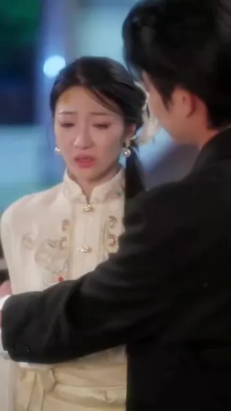 ใต้แสงจันทร์ ฉันมีเพียงแสงของคุณ