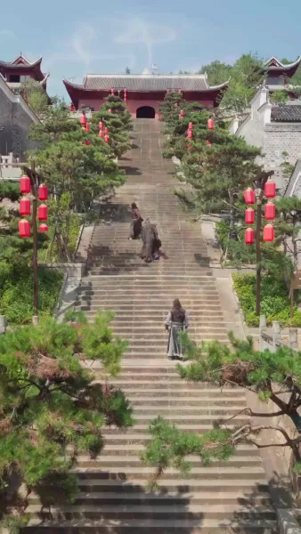 มังกรแท้ผู้ฝ่าฟันทุกข์เข็ญ