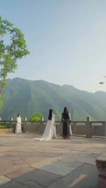 มังกรแท้ผู้ฝ่าฟันทุกข์เข็ญ