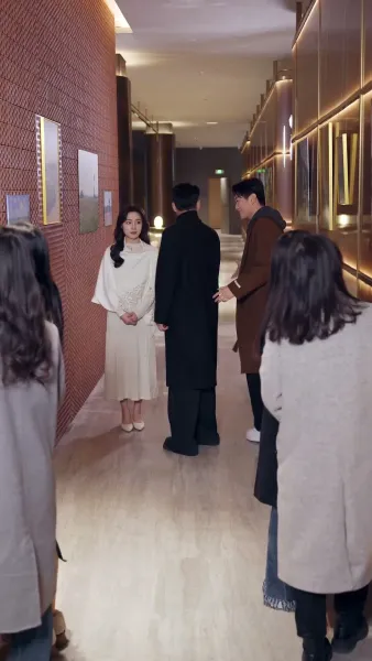 ดอกไม้ผลิบานอีกครั้ง