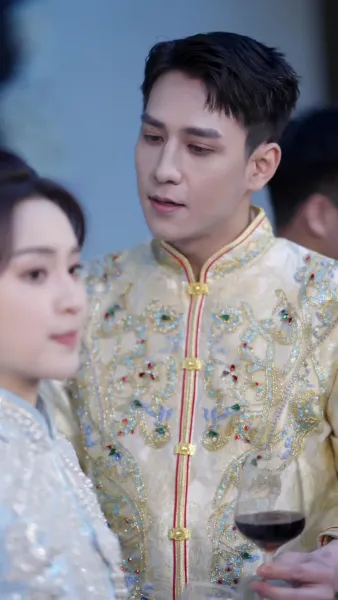 ดอกไม้ผลิบานอีกครั้ง