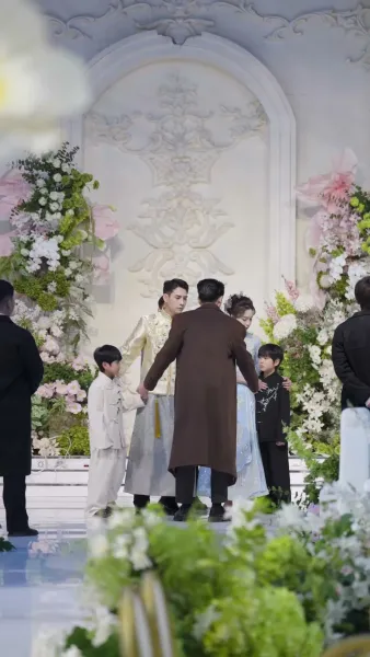 ดอกไม้ผลิบานอีกครั้ง