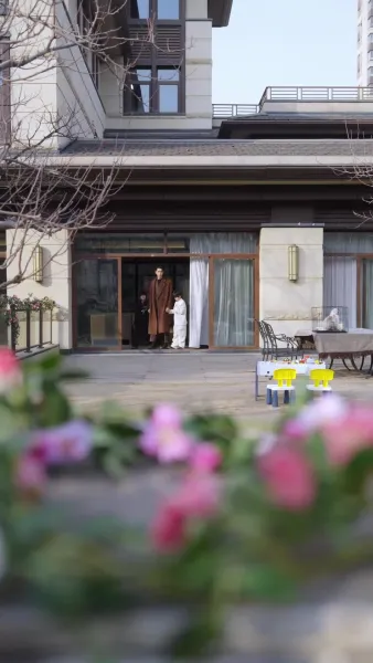 ดอกไม้ผลิบานอีกครั้ง