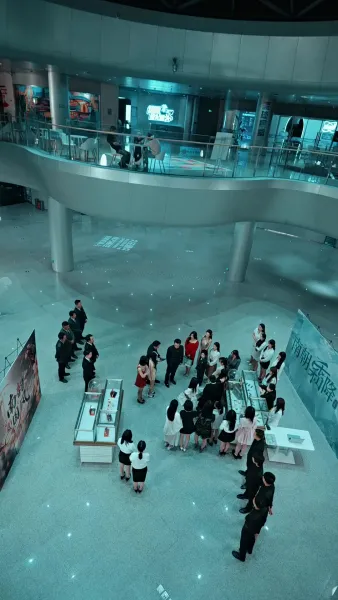 องค์รัชทายาทกลับชาติมาเกิด