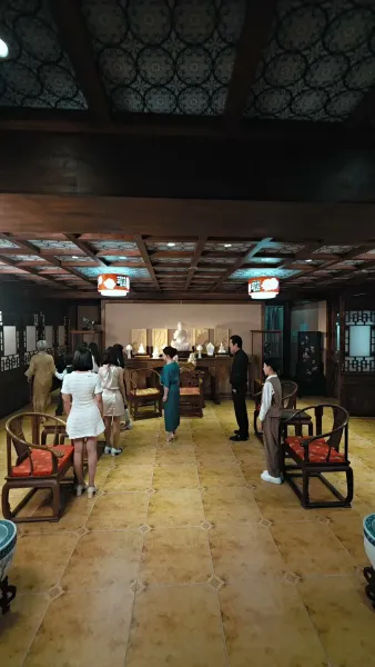 องค์รัชทายาทกลับชาติมาเกิด